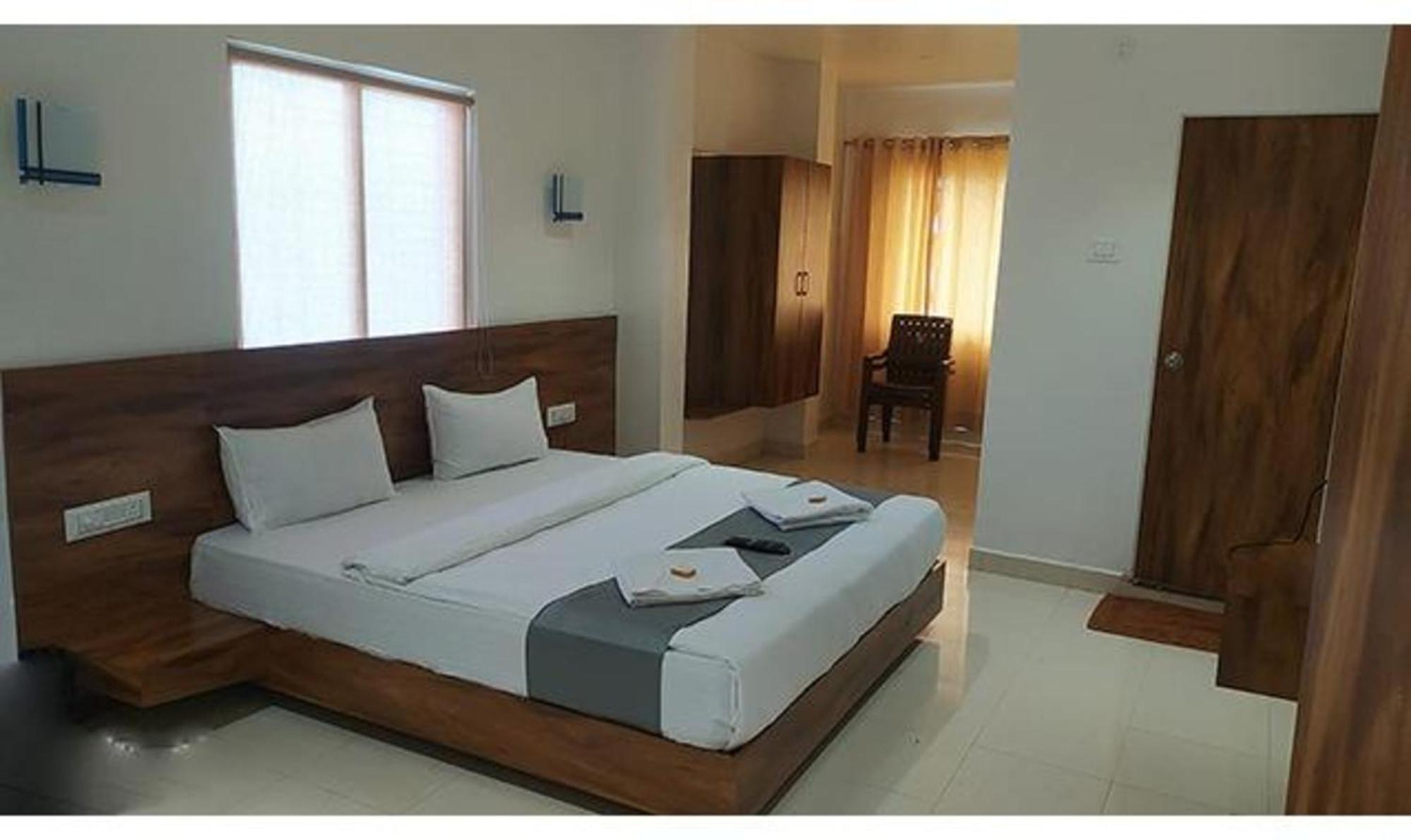 Fabhotel Omkar Pride Pune Exterior photo